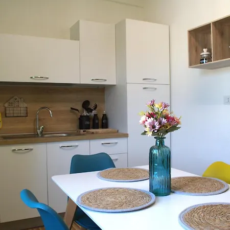 Completo Con Parcheggio Privato - Ciaculli Daire *